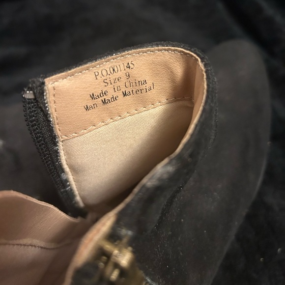 Perfect fall/winter shoe - Picture 3 of 5